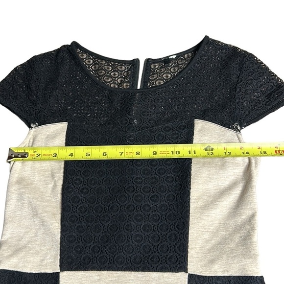 Lace colorblock dress. SM, Feminine,romantic,classic,event,boss lady,career EC - Picture 9 of 11